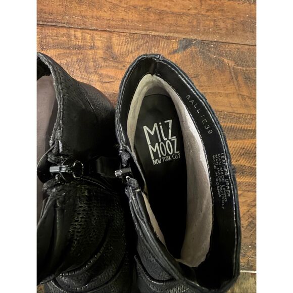 Mix Mooz Sallie Black Leather Ankle boots EUC Sz 39 8.5 - Picture 4 of 9